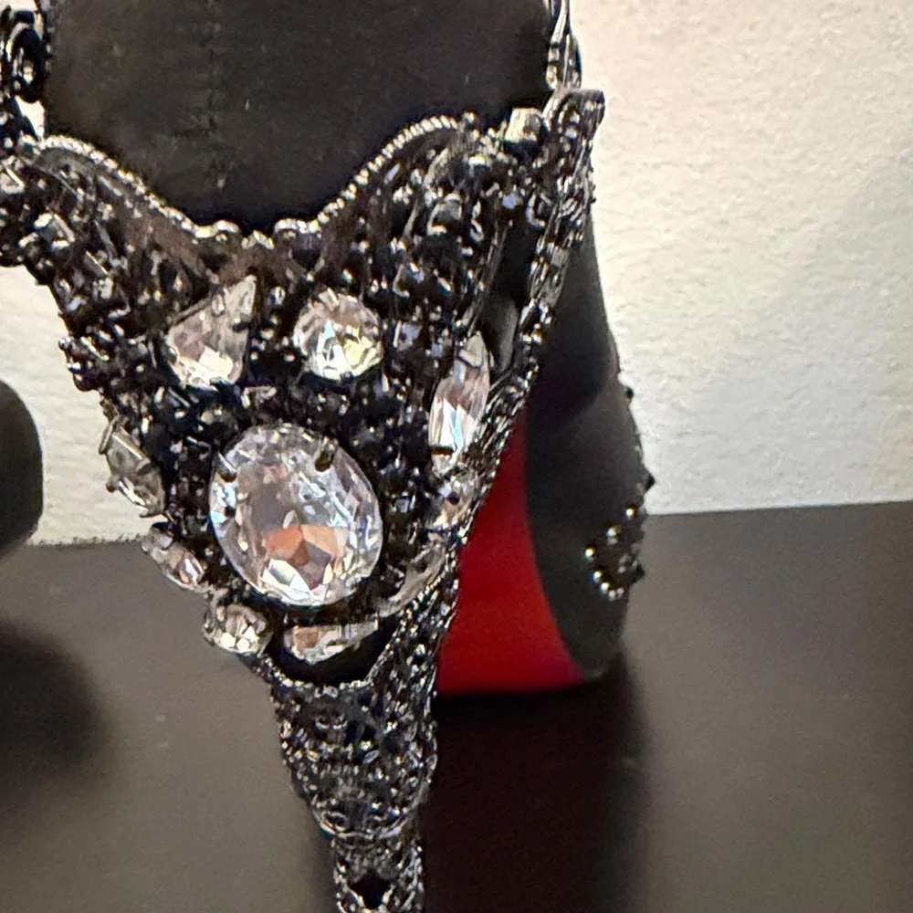 Black crystal
Studded Women's high heel Shoes - Picture 7 of 17